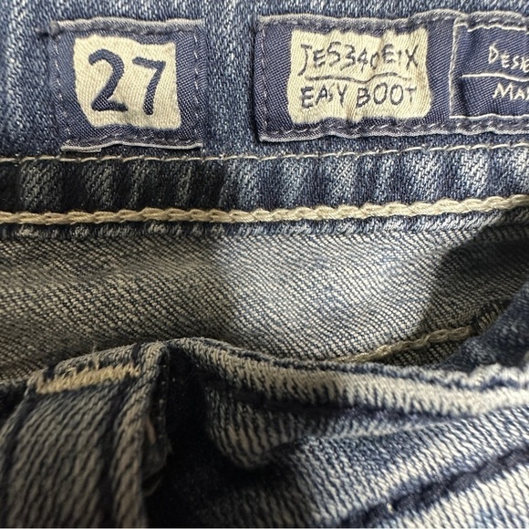 MIss Me Buckle Easy Boot cross embellished jeans 27 - Picture 8 of 10